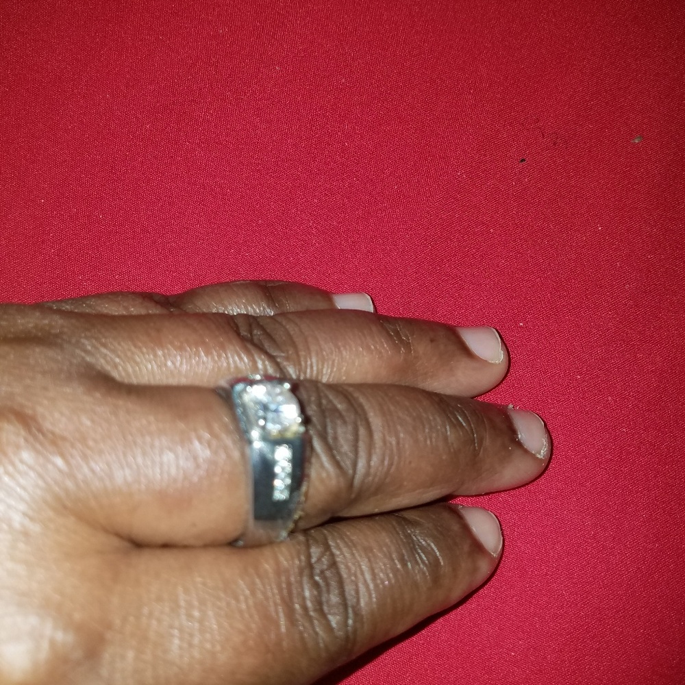 Ring - Picture 5 of 5
